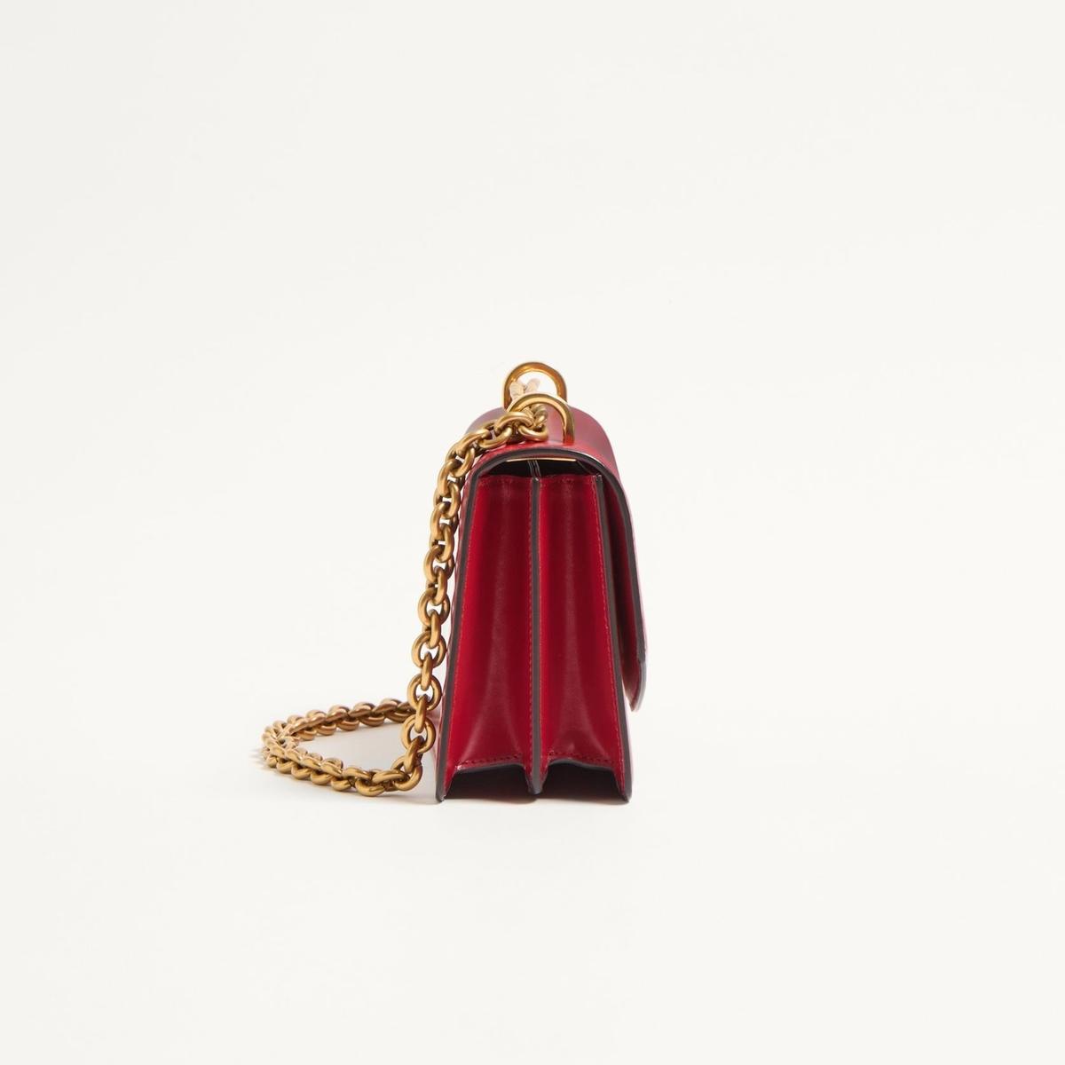 Valentino Garavani Vain petit sac d'épaule 7.6in/ 19,5cm Rosso ancien matériel d'or pour les femmes 6W0B0R17GCB 0 Tél.