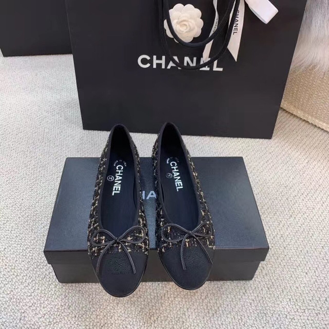 Chanel Ballerina Flats Tweed Black/Gold For Women, Women's Shoes G02819 K4311