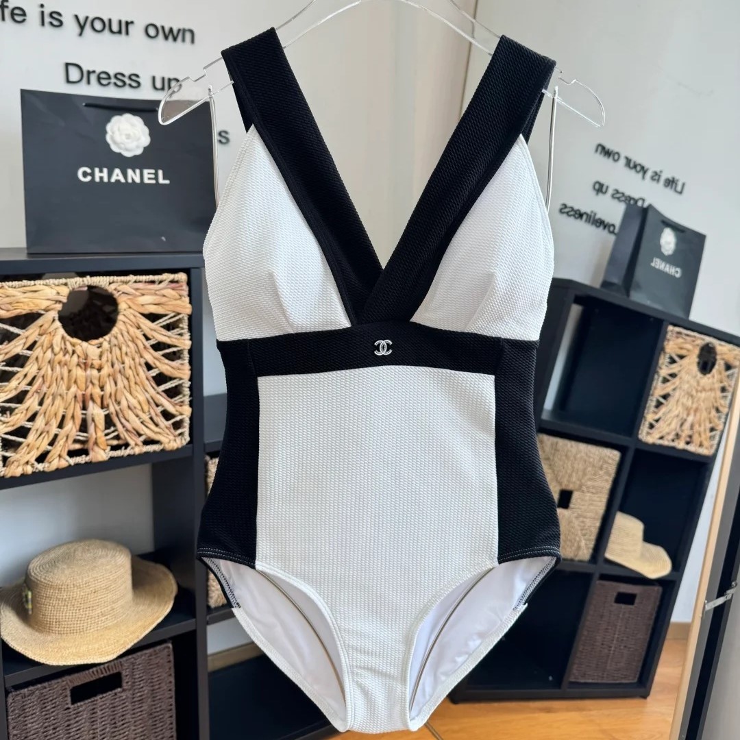 Chanel Color-Block Textured One-Piece Swimsuit Black/ White For Women