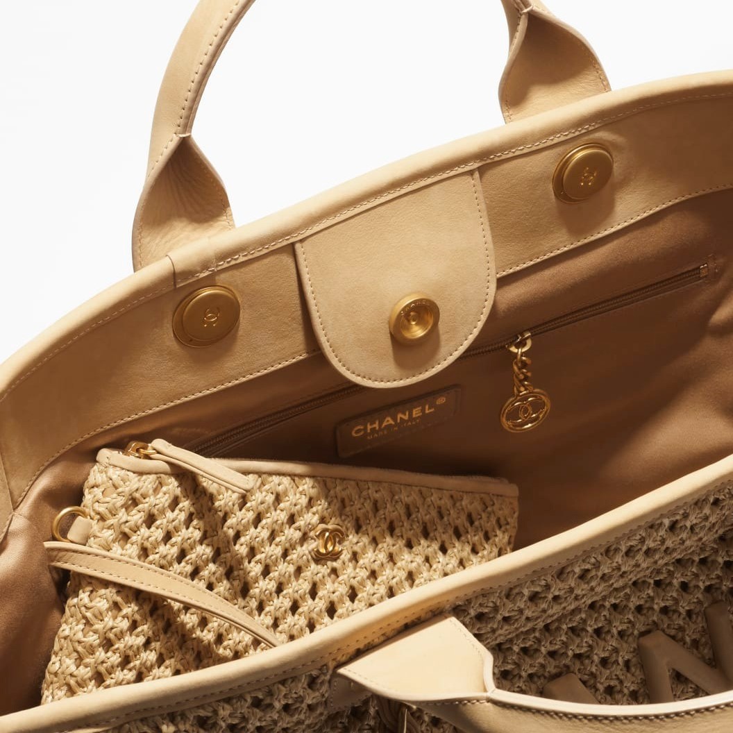 Chanel Shopping Large Tote Bag 19.7in/ 50cm Beige Gold Hardware For Women A66941-B22709-U5346