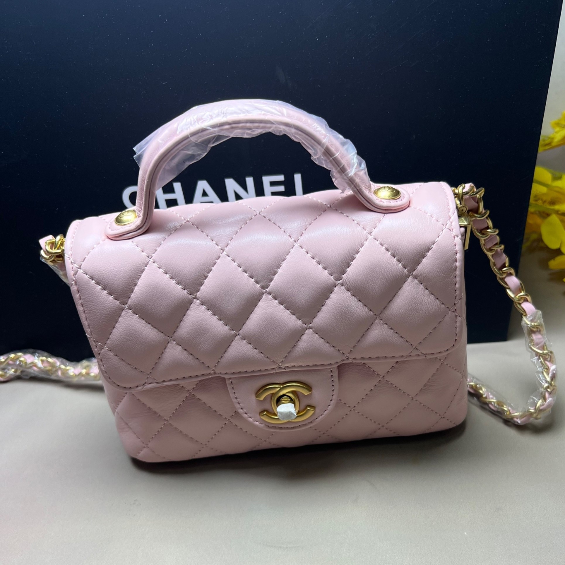 Chanel Small Flap Bag Crossbody 8.7in/ 22cm Light Pink Gold Hardware For Women AS5355-B19386-NADOE