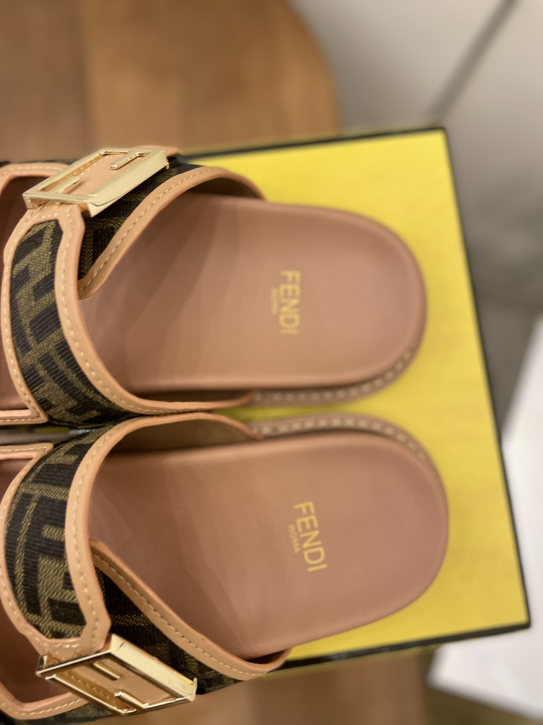 Fendi Feel Slides Dark Pink For Women