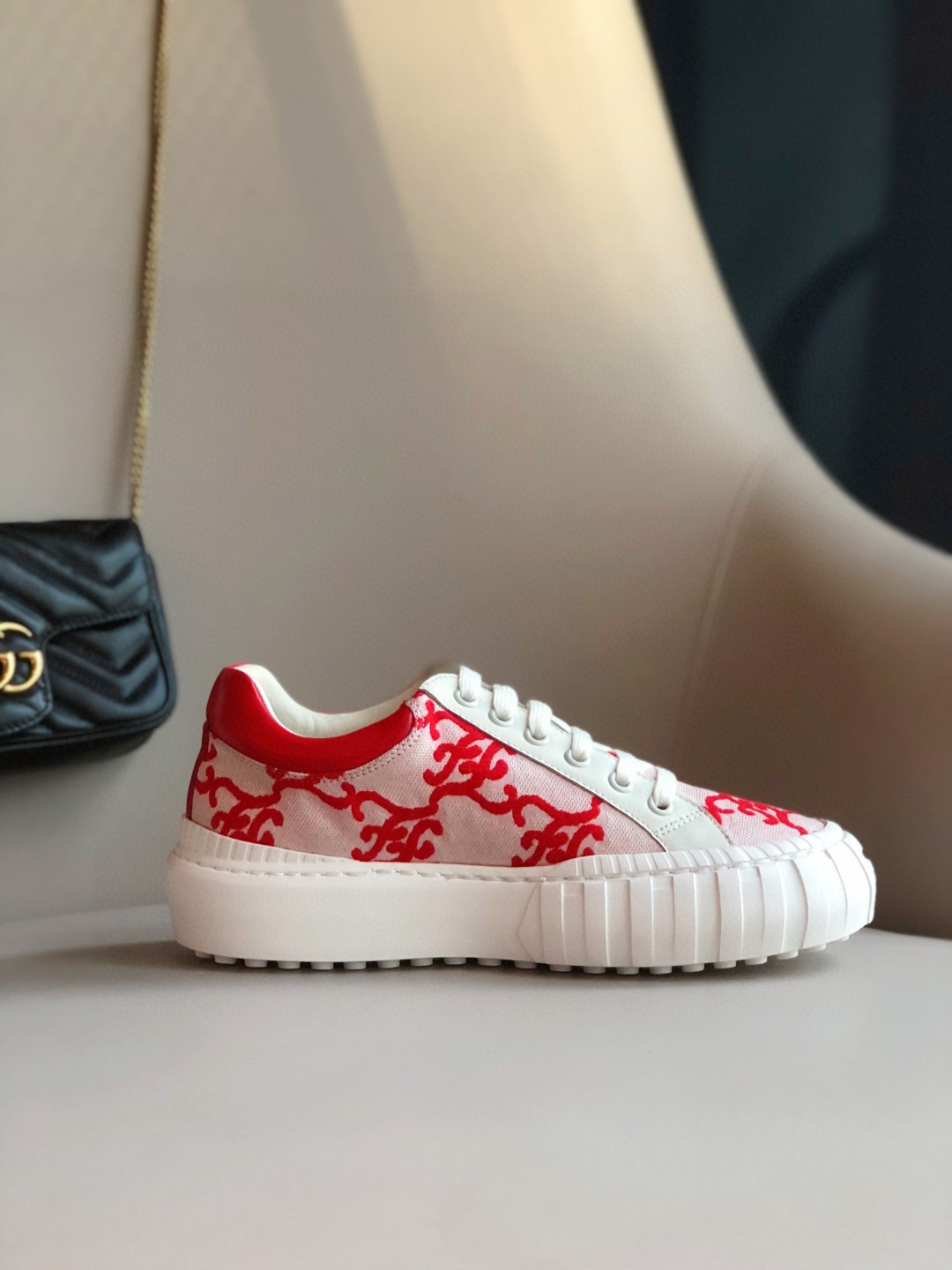 Fendi Force Low Tops Sneakers Red For Men 7E1520