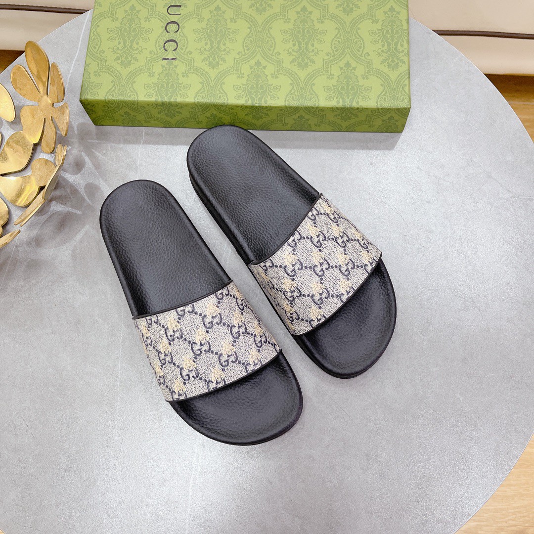 Gucci Men's GG Slide Sandal With Bees Black For Men 407345