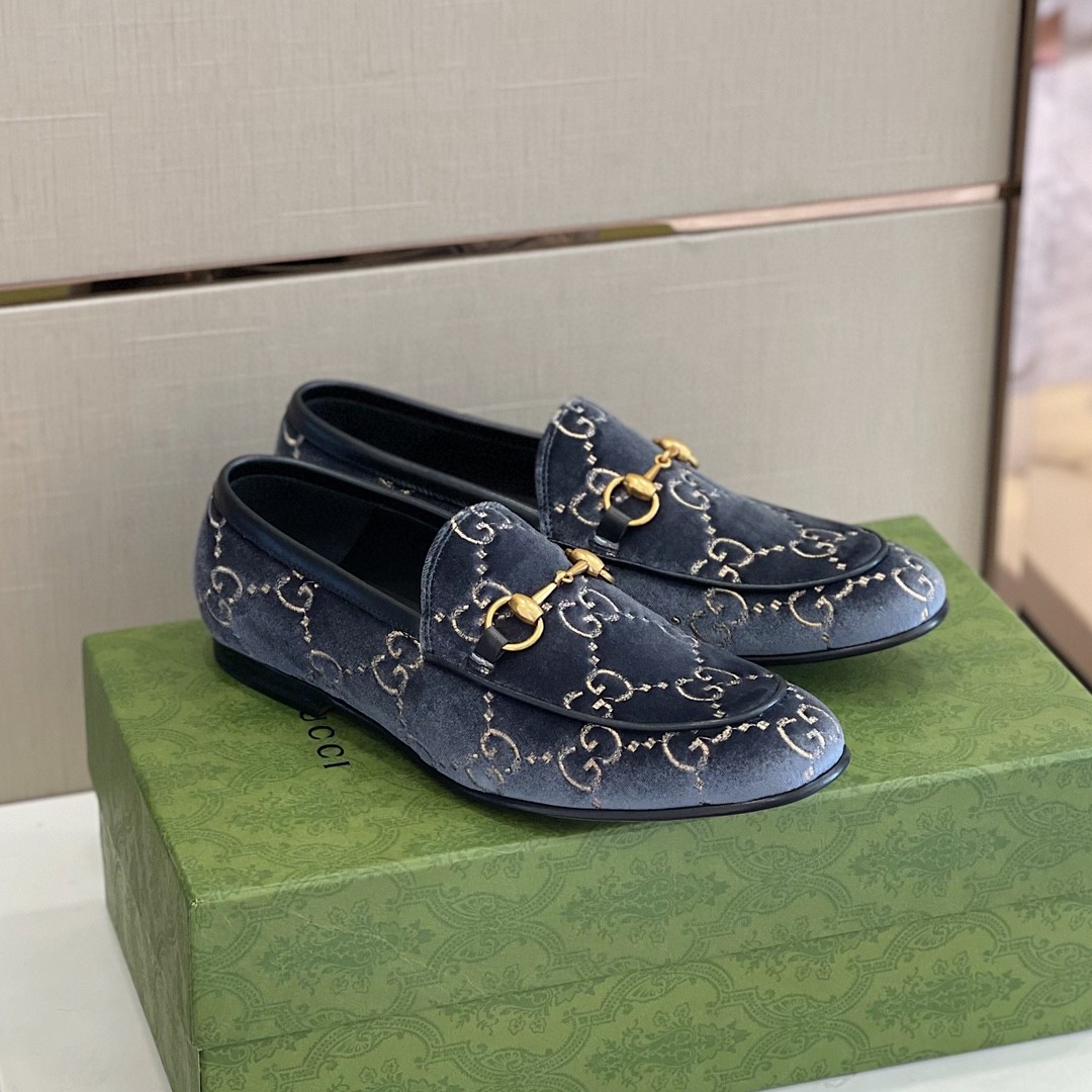 Gucci Men's Jordan GG Velvet Loafer Blue For Men 430088-9TI90-4286
