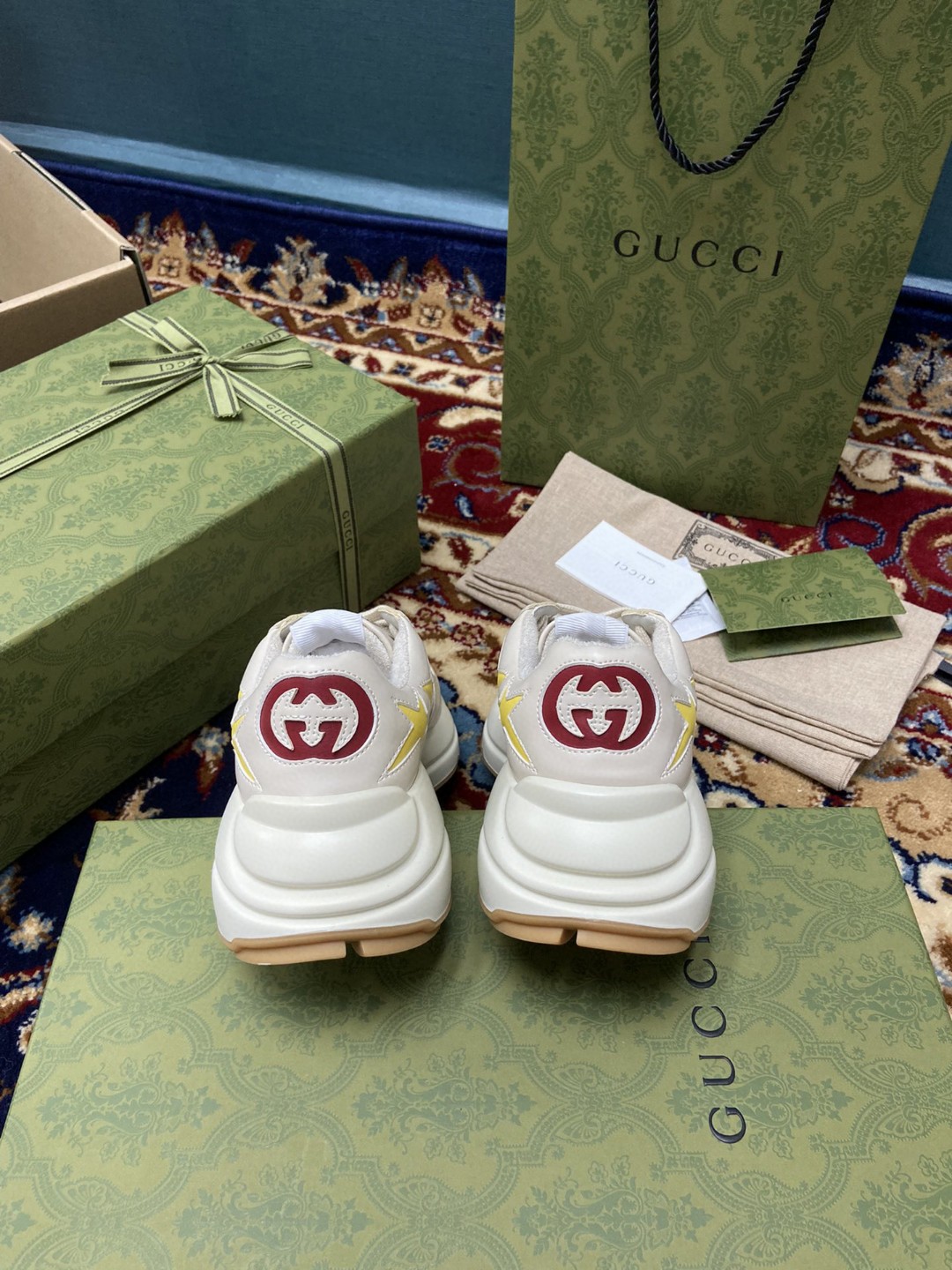 Gucci Men's Rhyton Sneaker With Stars White For Men 660938 2SH10 9560