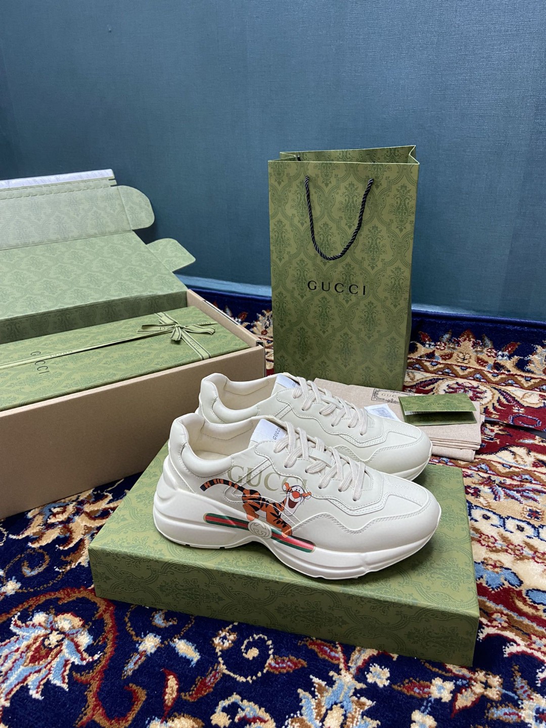 Gucci Men's Rhyton Sneakers With Gucci Tiger White Ivory For Men 524990