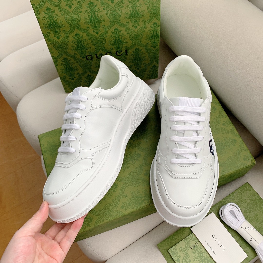 Gucci Men's Sneaker White With Gucci Print For Men 670408 1XL10