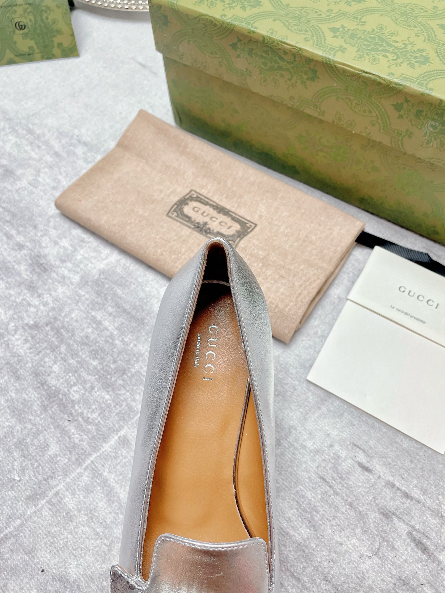 Gucci Women's Mid-Heel Pump With GG Logo Silver For Women GG