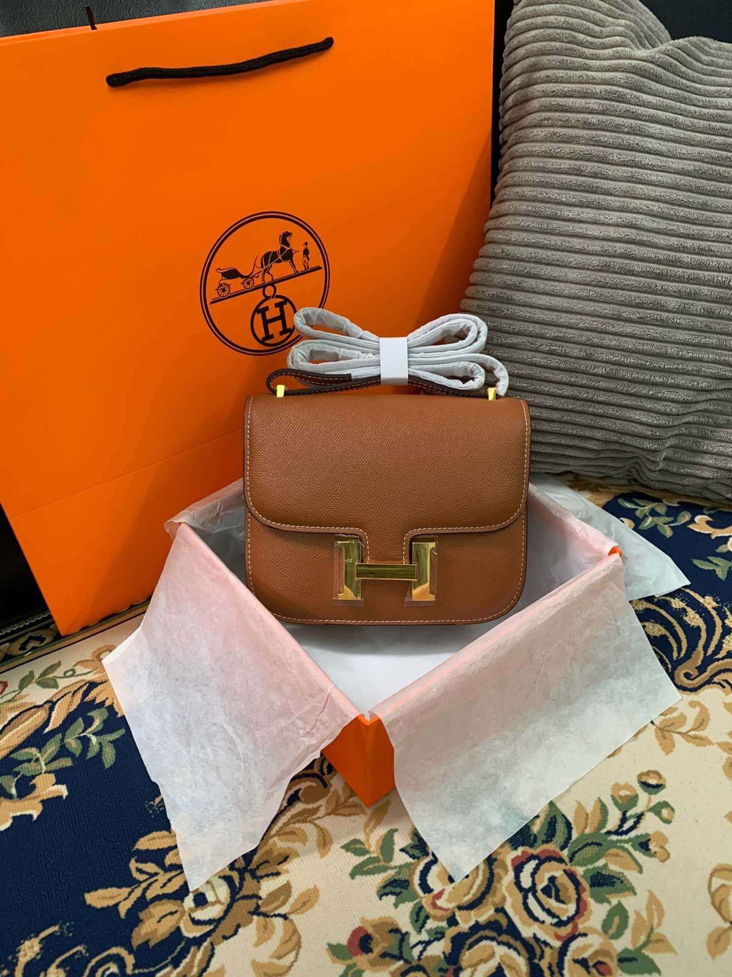 Hermes Constance 18 Crossbody Bag 7.1in/ 18cm Brown Gold Hardware For Women -