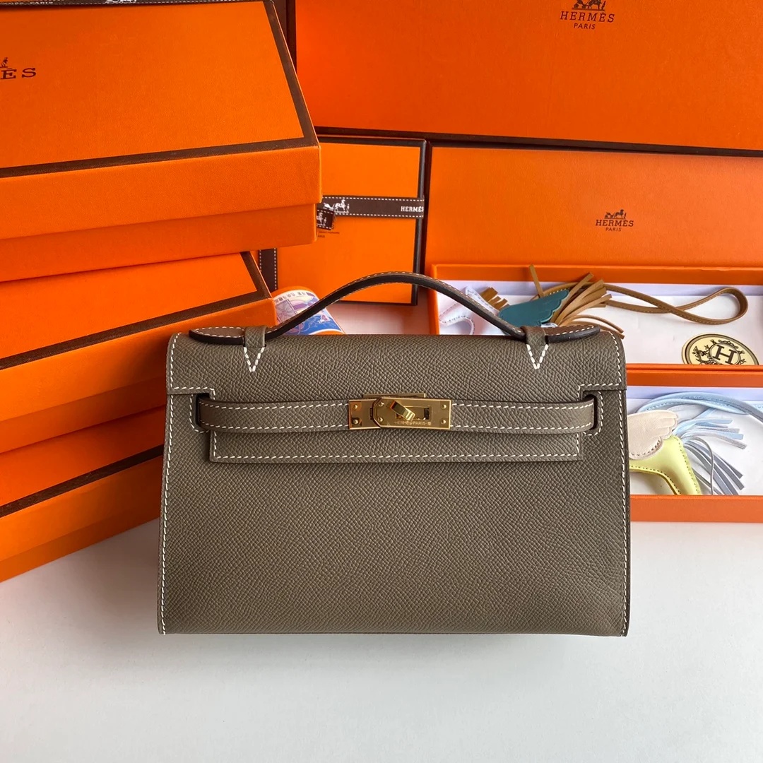 Hermes Kelly Pochette Top Handle Bag 8.7in/ 22cm Etoupe Epsom Gold Hardware For Women