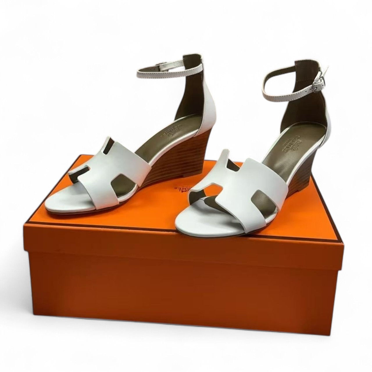 Hermes Legend Sandal White For Women, Women's Shoes H172196Z