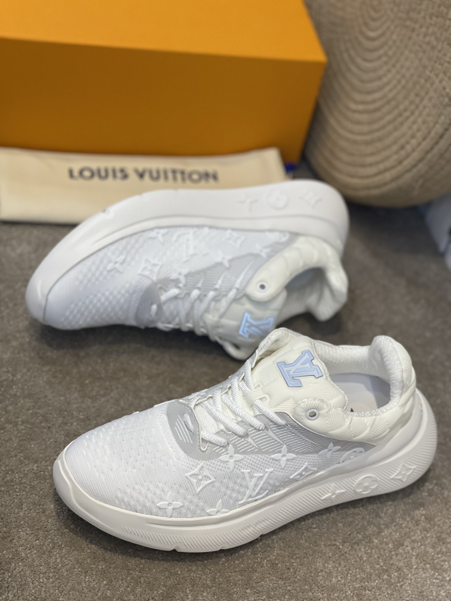 Louis Vuittion Show Up Sneaker White For Men LV