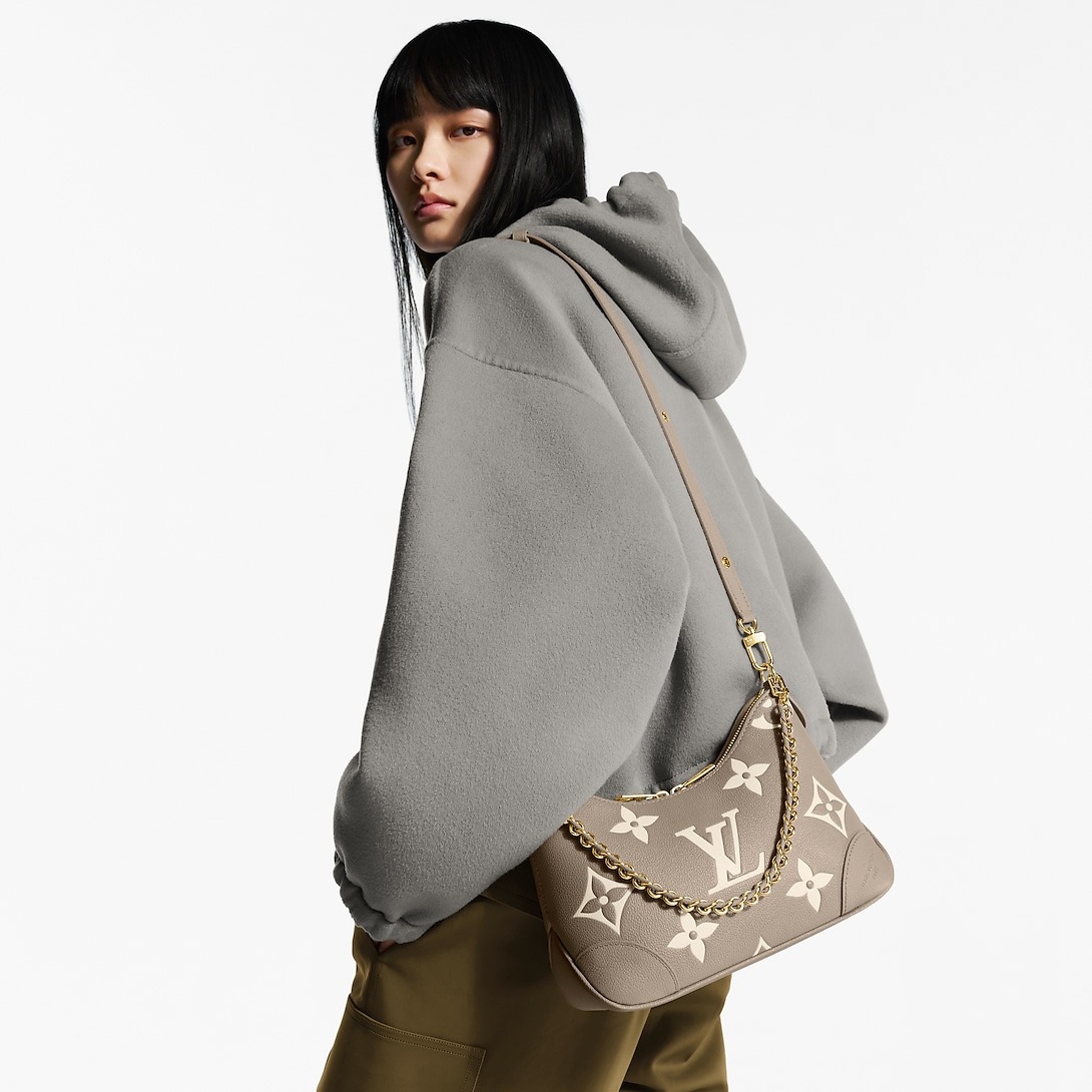 Louis Vuitton Boulogne PM Crossboy Bag 10.2in/ 26cm Dove Gray/ Cream Gold Hardware For Women M13224
