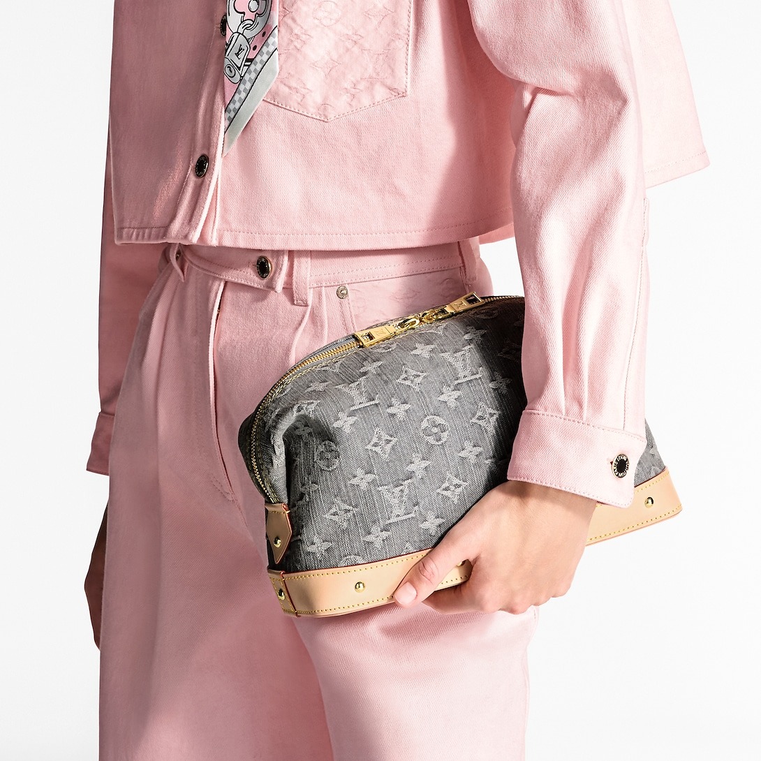 Louis Vuitton Cosmetic Pouch GM Cloudy Gray For Women 10.6in/27cm M13750