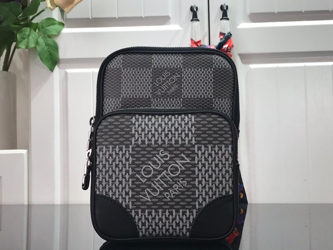Louis Vuitton Damier Graphite 3D Amazon Sling Bag Grey 21 cm/ 8.3 in