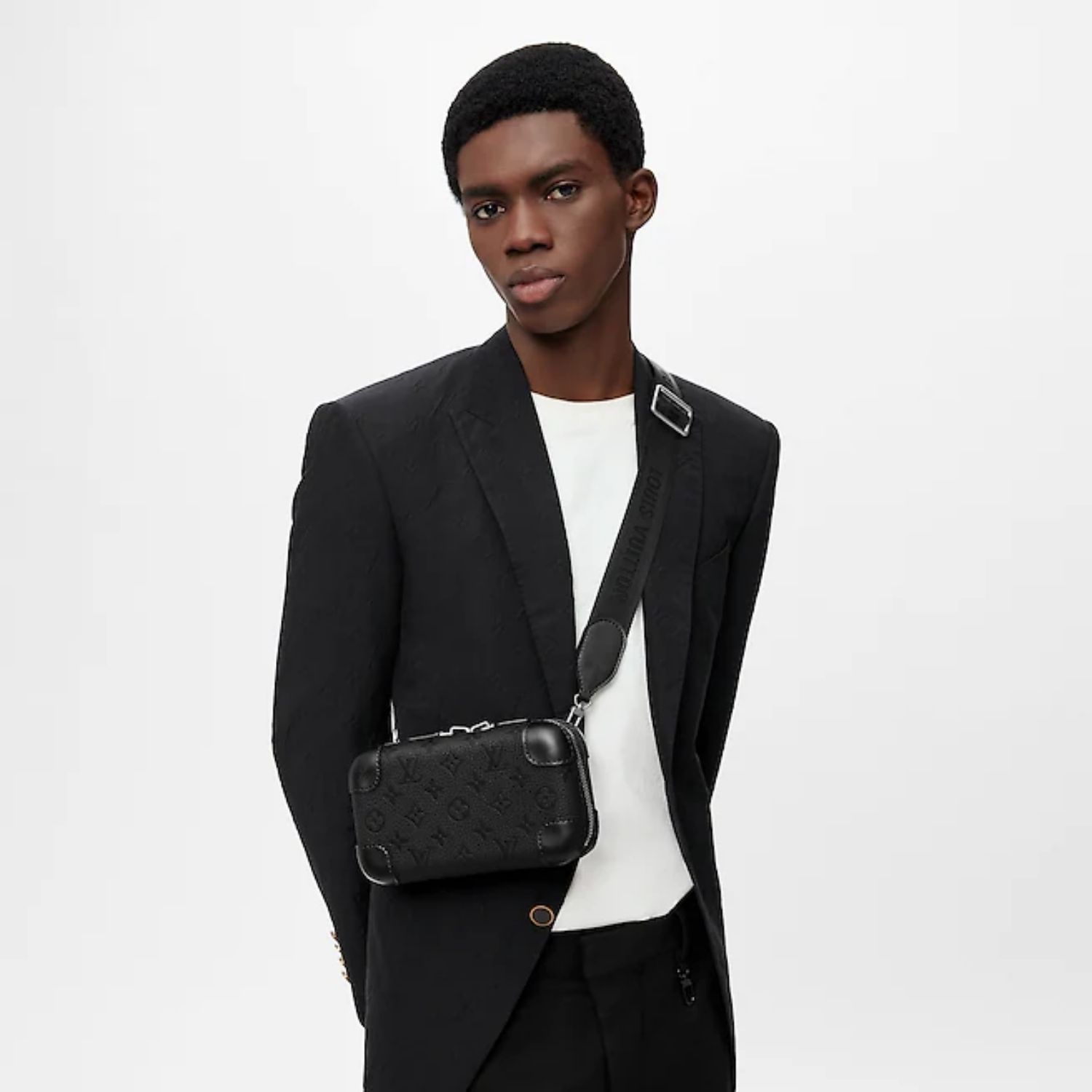 Louis Vuitton Horizon Clutch 8.3in/ 21cm Black Silver Hardware For Men