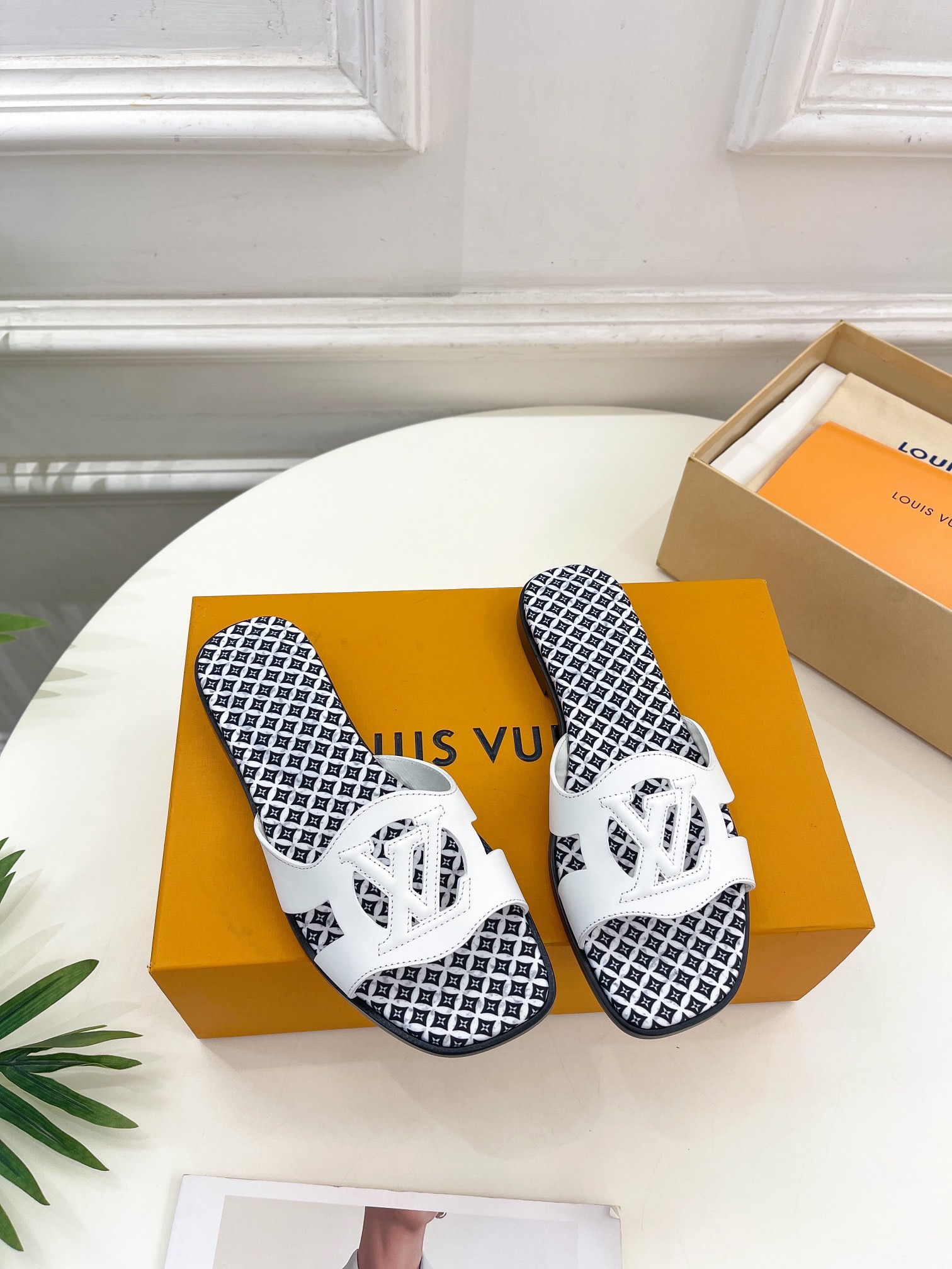 Louis Vuitton Isola Flat Mule LV White For Women