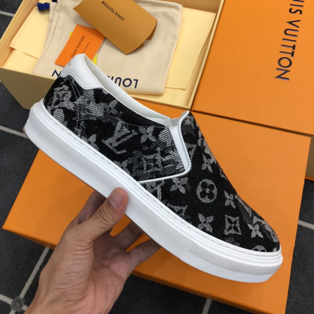 Louis Vuitton LV Slip On Black For Men LV