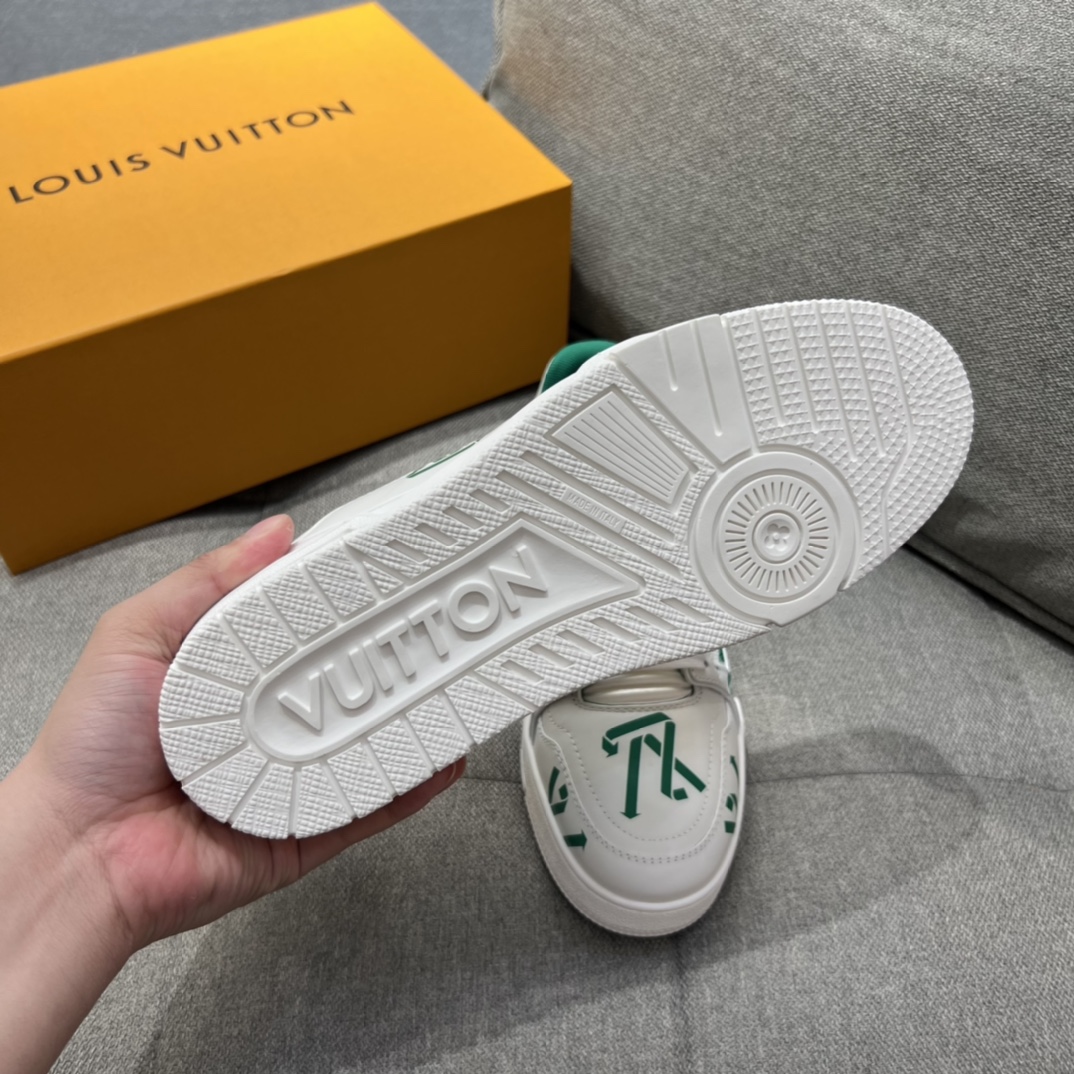 Louis Vuitton LV Trainer Sneaker Green For Men LV 1AAGXN