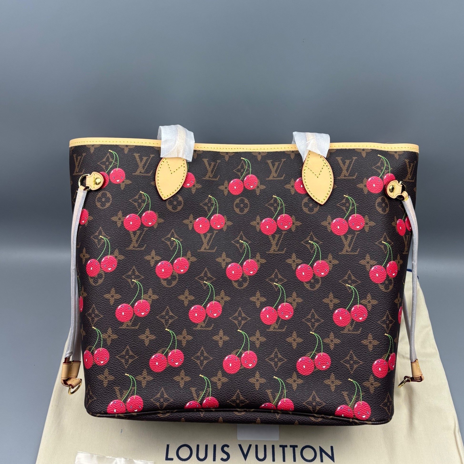 Louis Vuitton LV x TM Neverfull MM Tote Bag 12.2in/ 31cm Monogram Cherry Gold Hardware For Women M13263