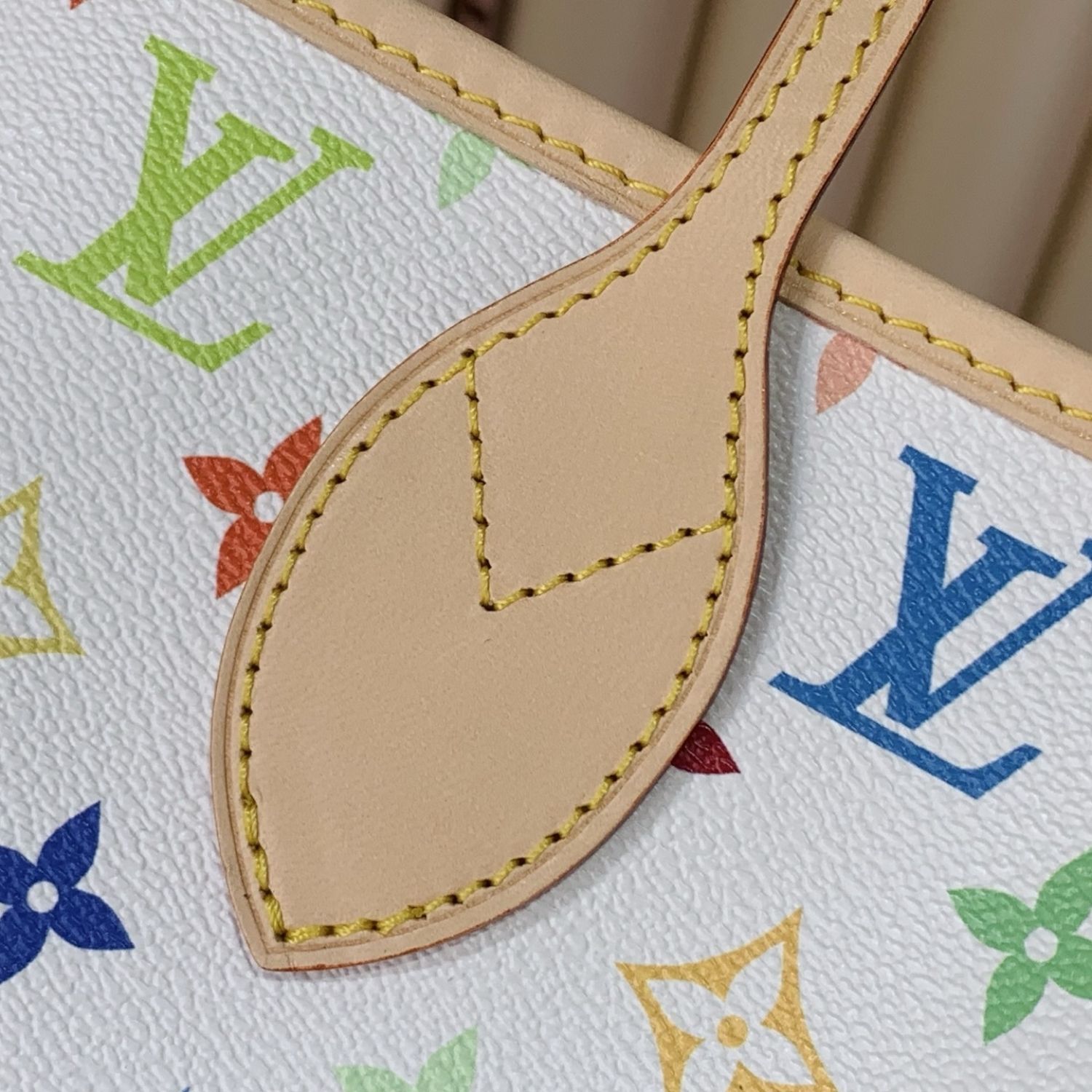 Louis Vuitton LV x TM Neverwoof Tote Bag 12.2in/ 31cm Multicolored Gold Hardware For Women M27839
