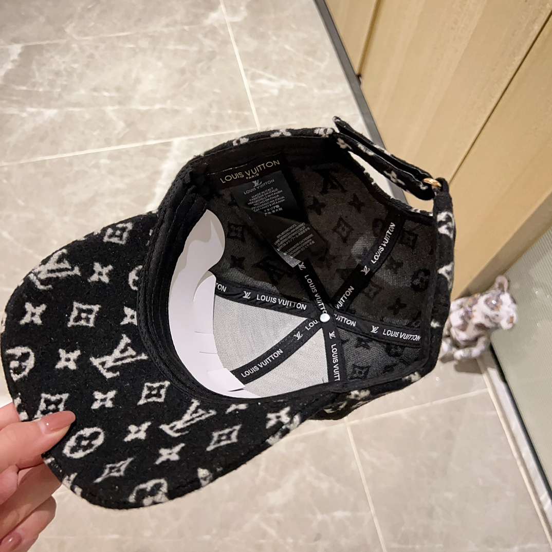 Louis Vuitton Monogram Pattern Cap Black For Women