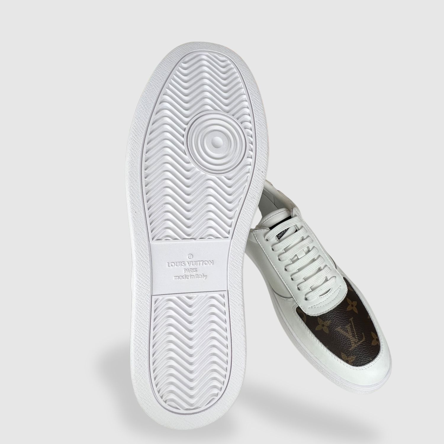 Louis Vuitton Rivoli Sneaker Brown And White For Men LV
