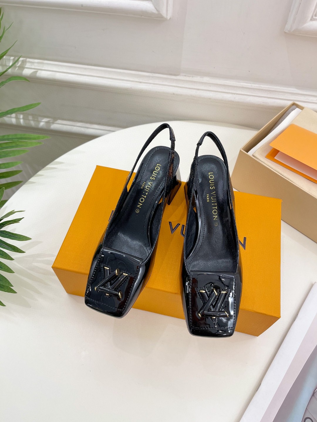 Louis Vuitton Shake Slingback Pump Black For Women 1AB0TR