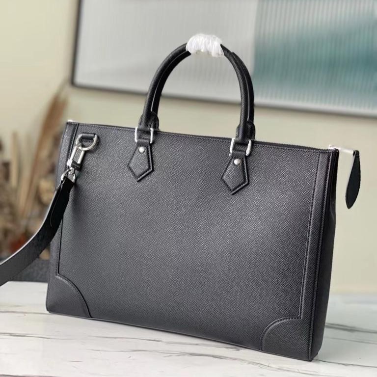 Louis Vuitton Slim Briefcase Taiga Black For Men 15.7in/40cm M30810