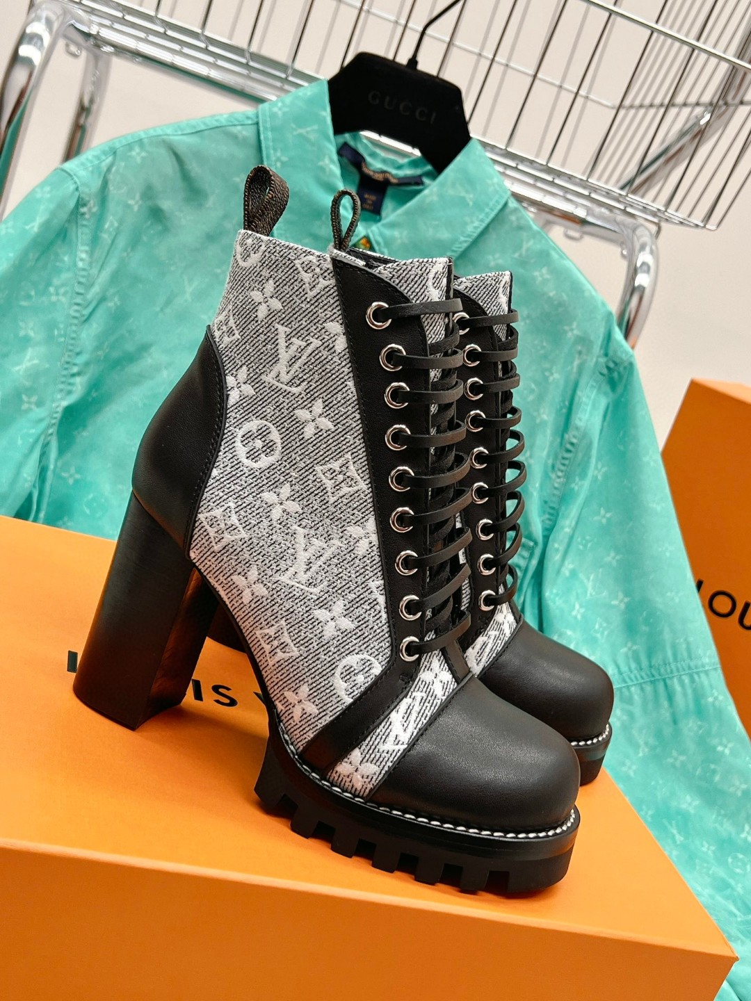 Louis Vuitton Star Trail Ankle Boots Grey For Women 1AB2XH