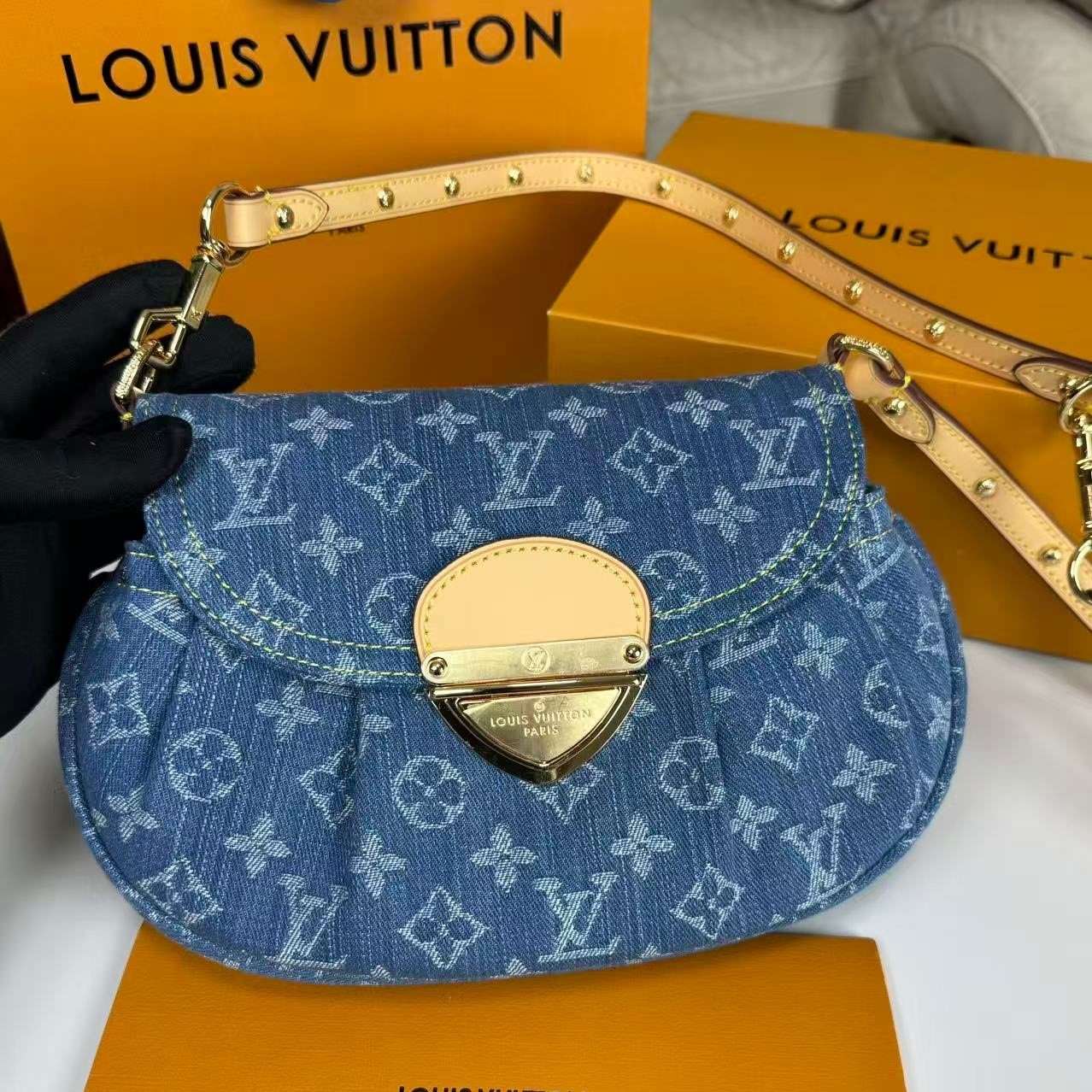 Louis Vuitton Sunset Shoulder Bag 10.6in/ 27cm Blue Denim Gold Hardware For Women M46829