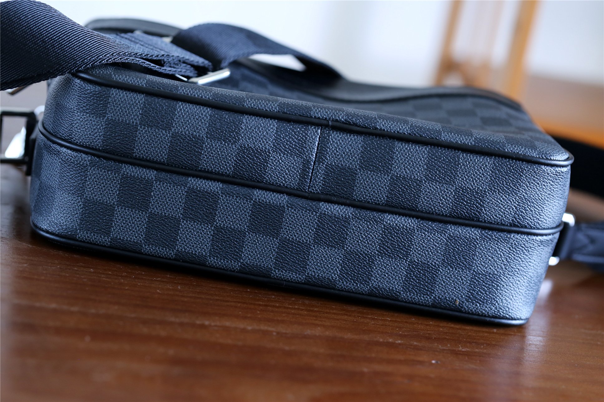 Louis Vuitton Trocadero Messenger NM PM Damier Graphite For Men, Men's Bags, Shoulder And Crossbody Bags 11.4in/29cm LV