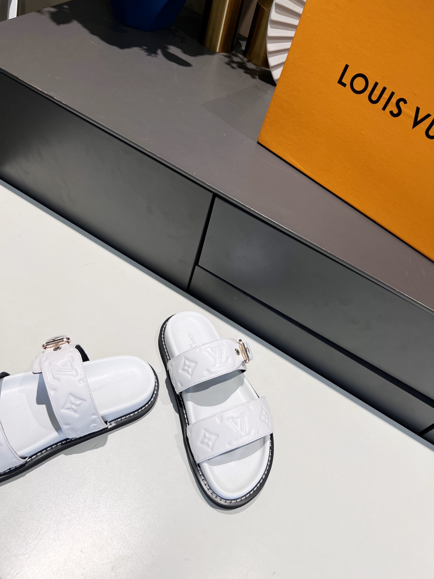 Louis Vuitton Women's Bom Dia Flat Mule White For Women LV