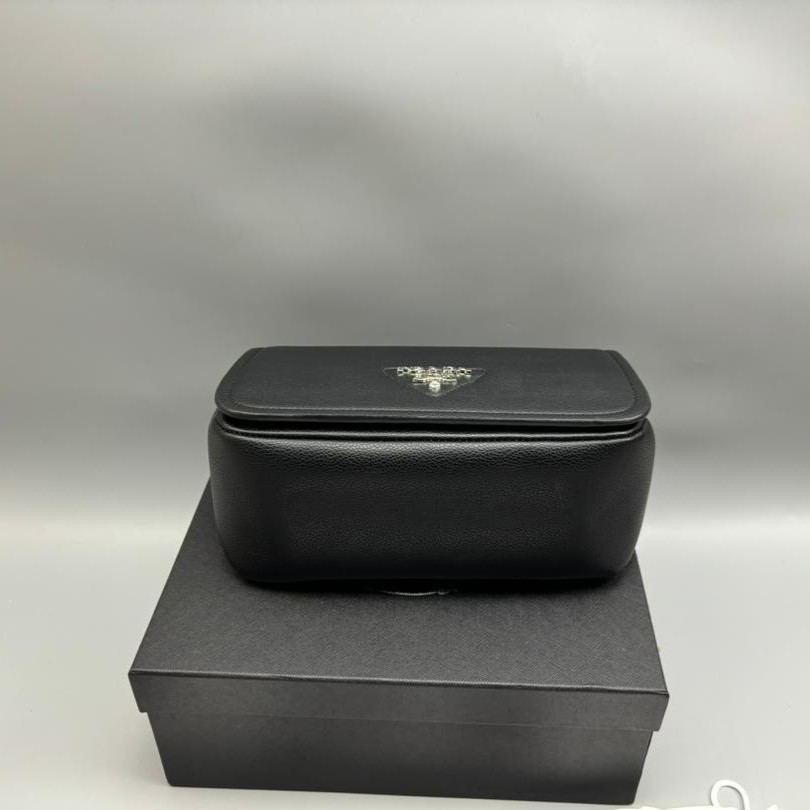 Prada Small Shoulder Bag In Black For Women 9in/ 23cm 1BD314_2DKV_F0002_V_3OO