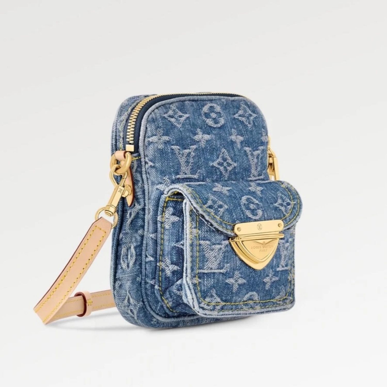Louis Vuitton Pochette Fairfax Shoulder Bag 7.1in/ 18cm Blue Denim Gold Hardware For Women M82948